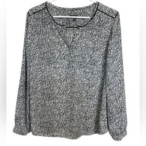 Talbots Opaque Lightweight Long Sleeve Tunic w Front Buttons